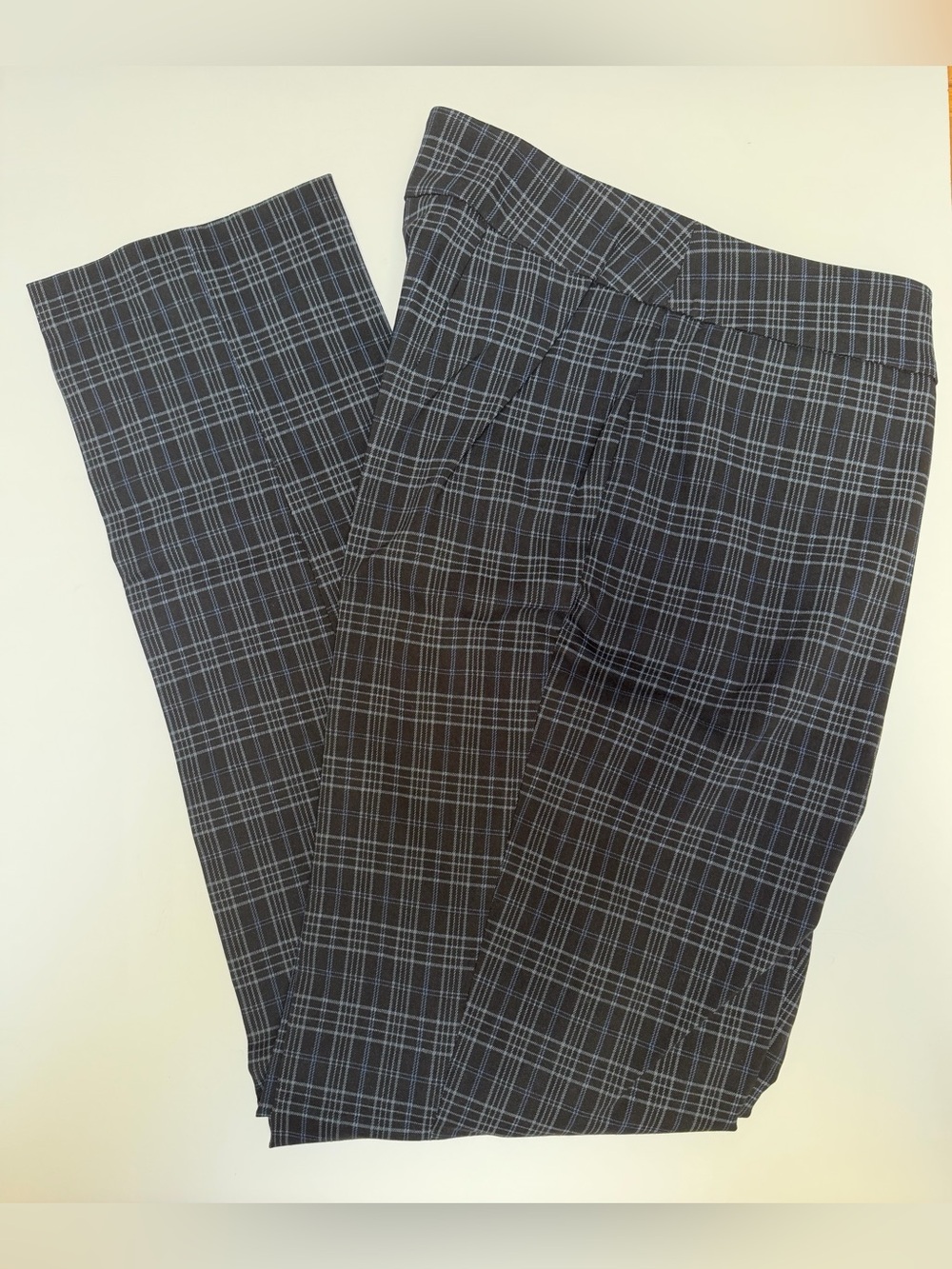 Cleo Stretchy Pull On Pants Size Medium NWOT